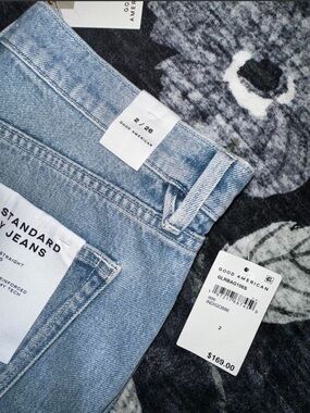 Good American Light Indigo Straight Leg Jeans